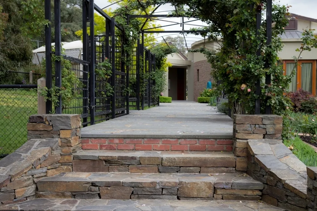 Arbour 1672