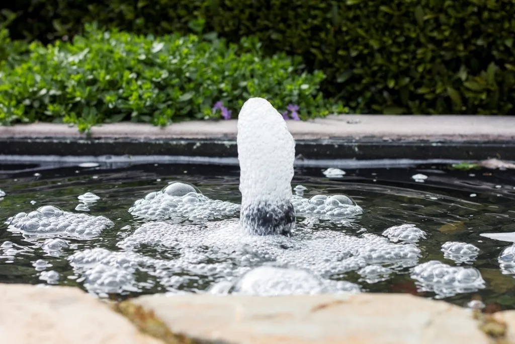 Bubbling Water Feature 1801