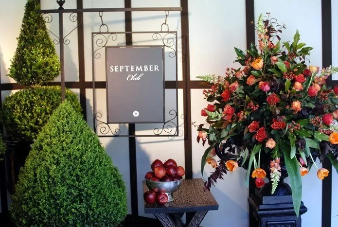 Floral Entry 1697