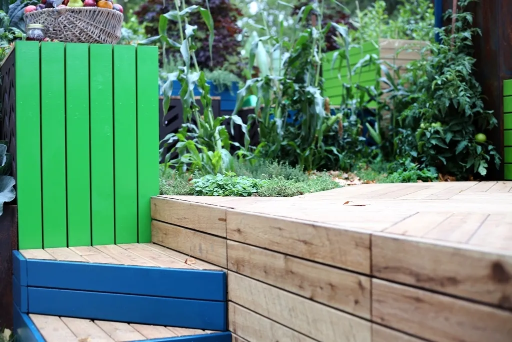 Food Forest Steps 1634