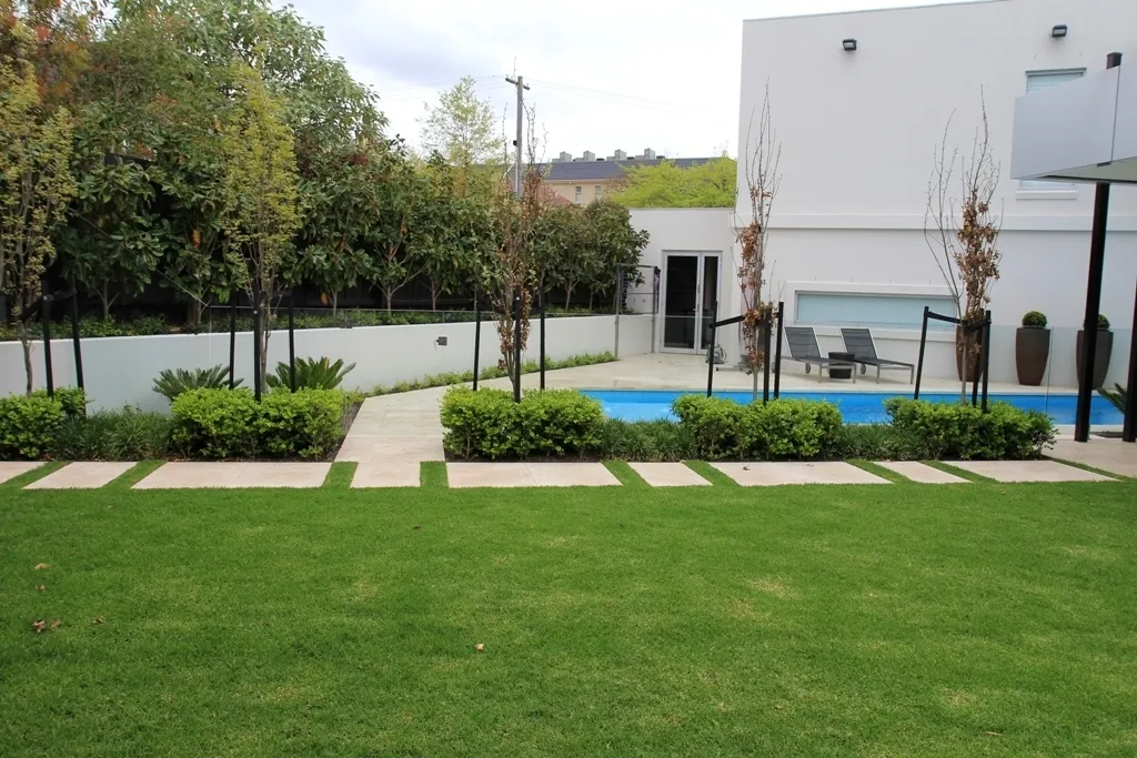 Lawn 1734