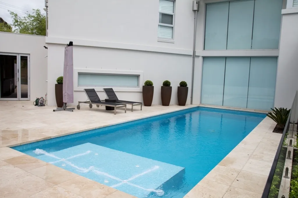 Pool Pots 1743