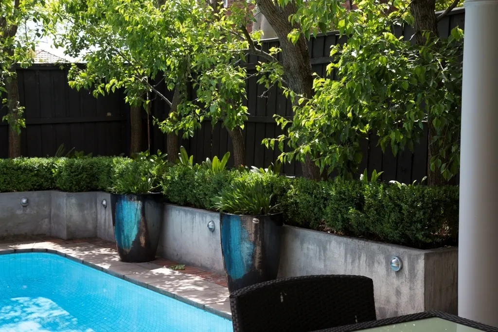 Pool Wall 1794