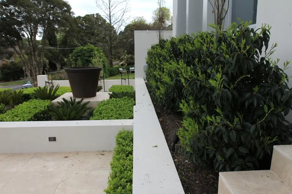Retaining Wall 1747