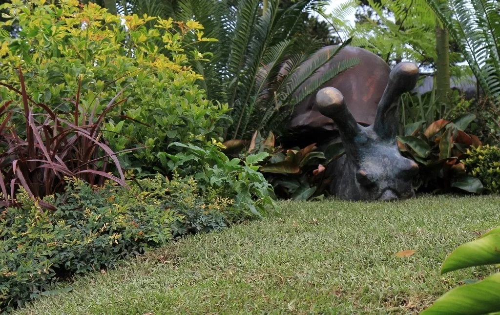 Snail Sculpture 1608